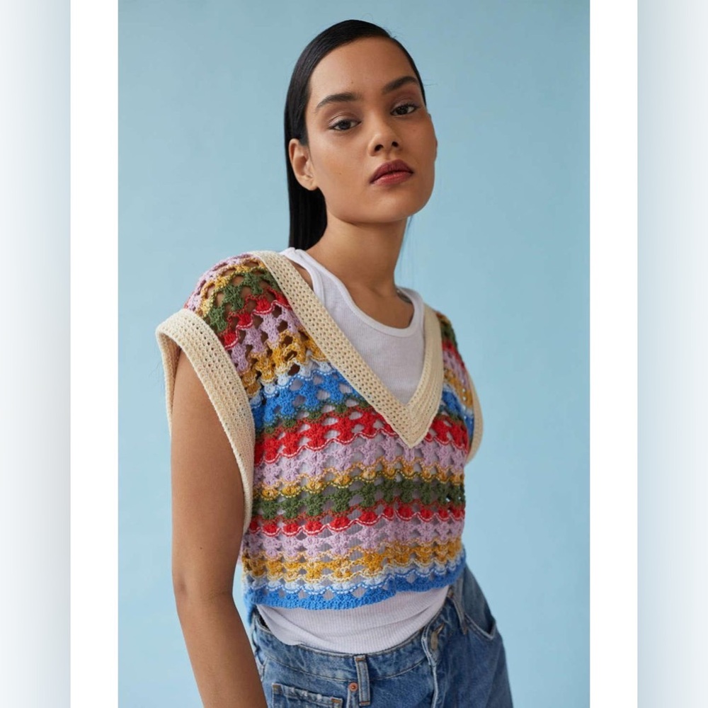 UO • BDG Leigh Cropped Sweater Vest • Multi Color / Rainbow • Striped Crochet